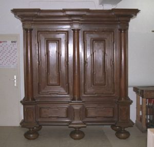 Bremer Meisterstück 1710 Kleiderschrank Bremen Eiche Nussbaum Möbel Restaurator