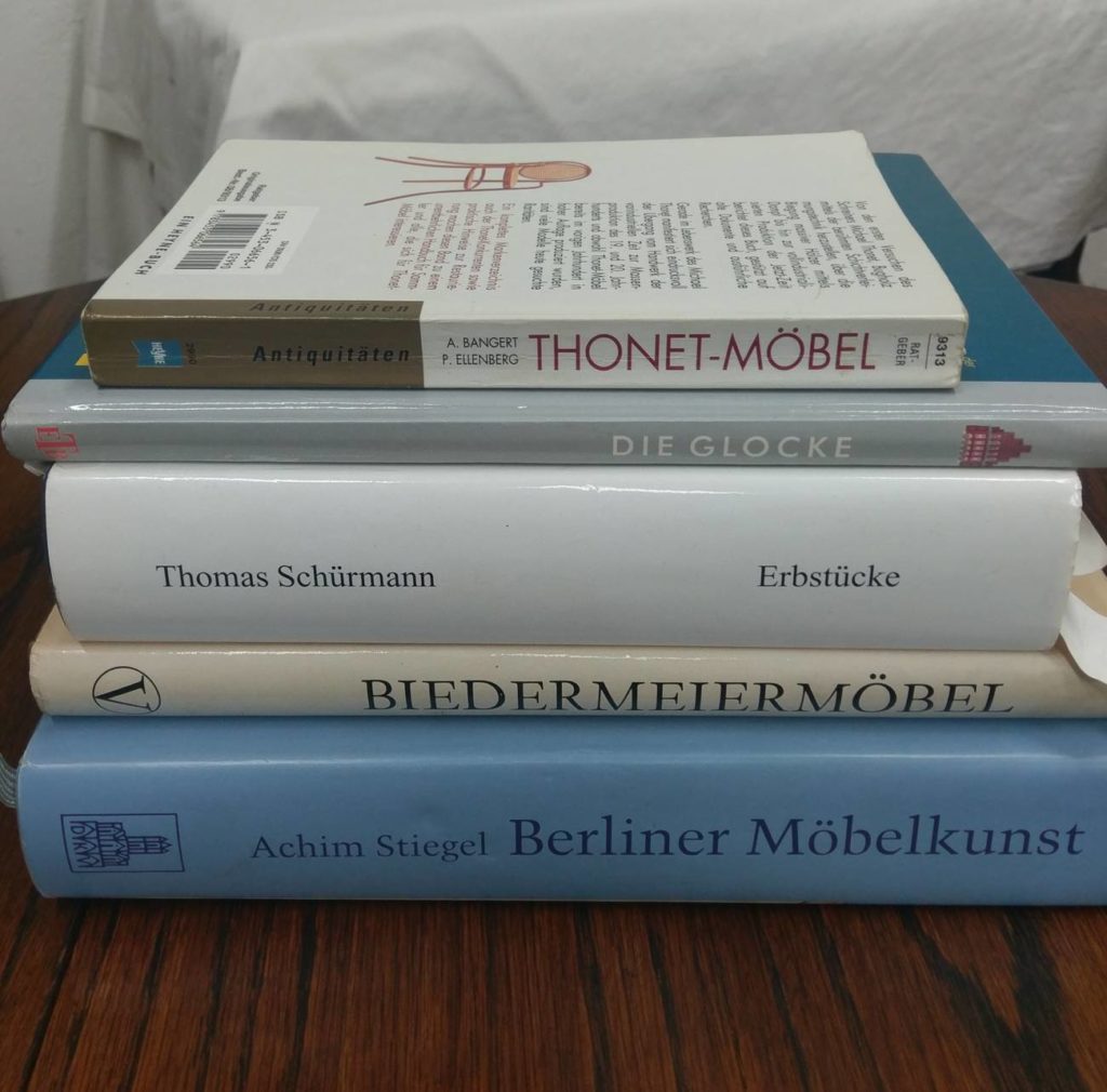 Fachbücher Möbelgeschichte