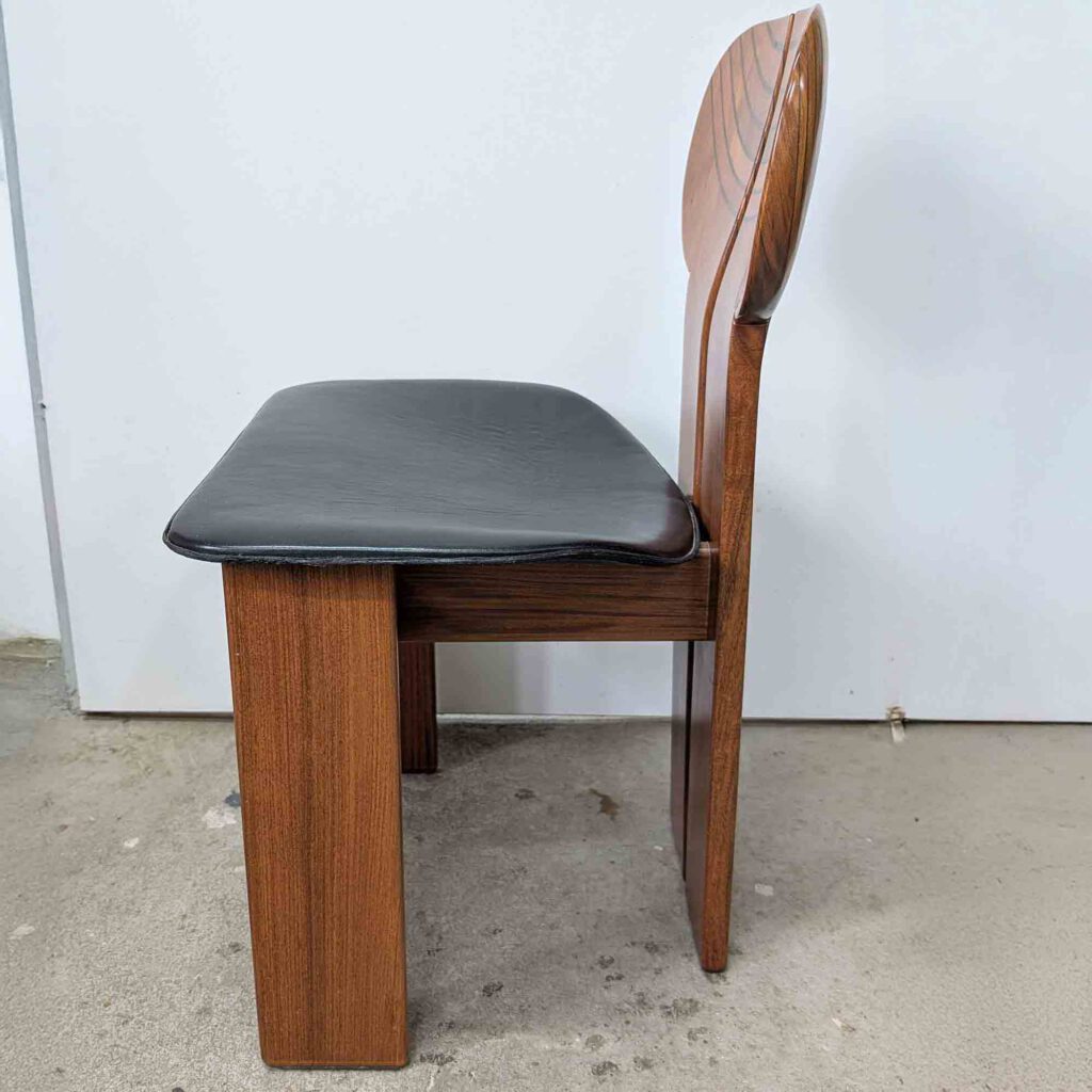 Stuhl ‚Afrika‘ aus der Artona Serie, 1977, nach einem Entwurf von Afra & Tobia Scarpa, hergestellt von Maxalto.