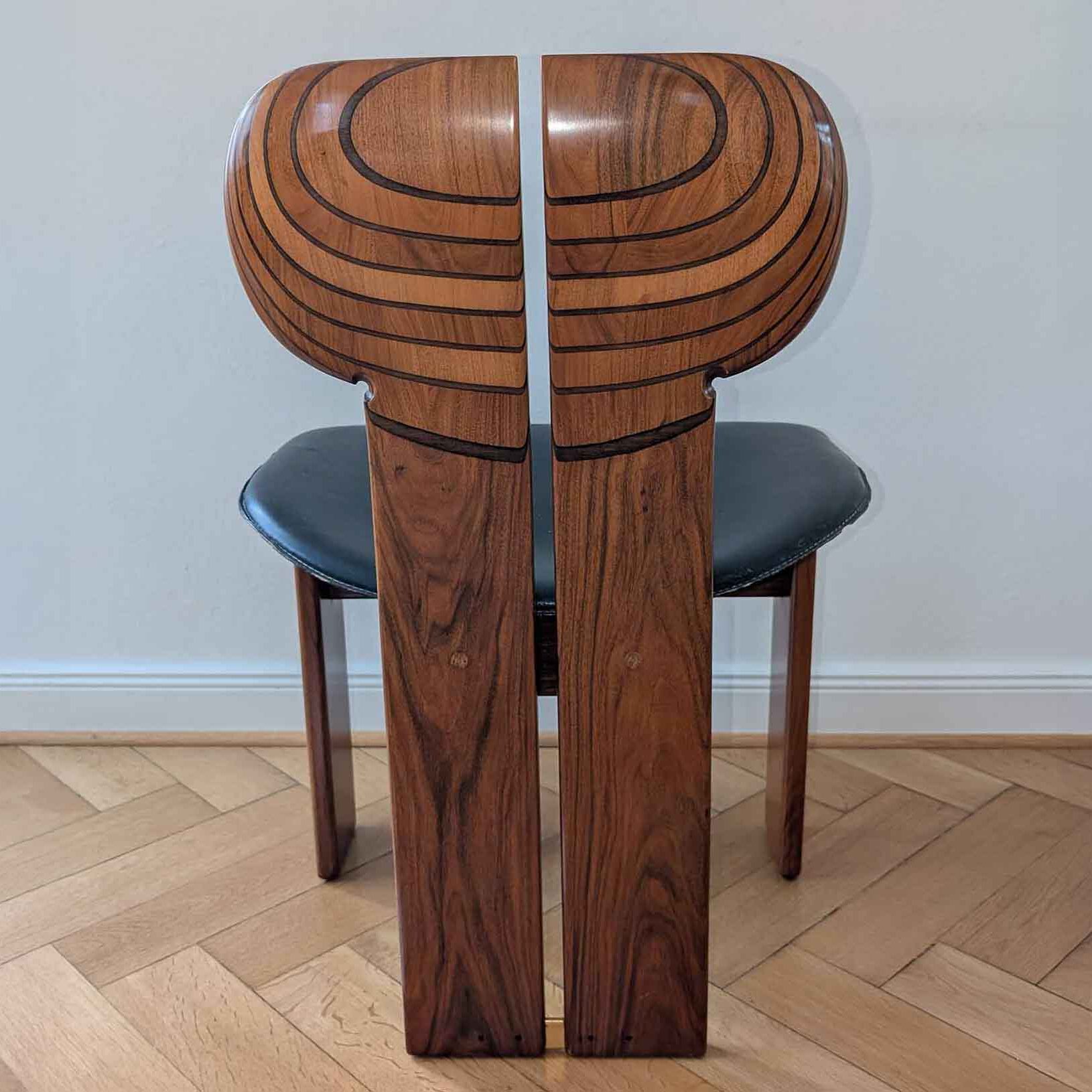 Stuhl ‚Afrika‘ aus der Artona Serie, 1977, nach einem Entwurf von Afra & Tobia Scarpa, hergestellt von Maxalto.